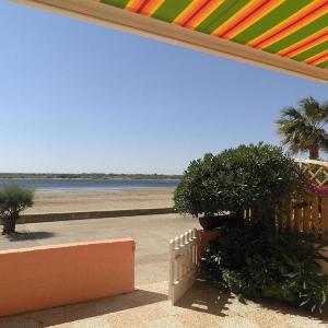 Front de plage du Grazel - Piscine et parking GN500-014