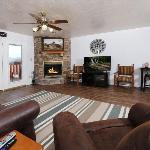 Cole's Condo Comfort Cozy Convenient