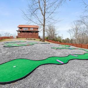 Deer Lodge Putt Play & Take in the Views