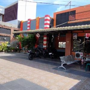 OYO 94157 38 Residence