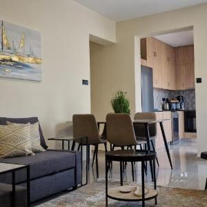 74 Prokymea- Steps from the Sea Downtown Balcony