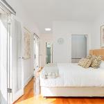 Cosy Inner West Studio with Courtyard