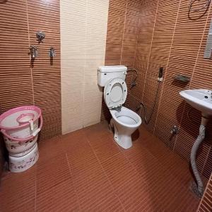 Hotel Hari Ganga Near By Railway And Bus Station