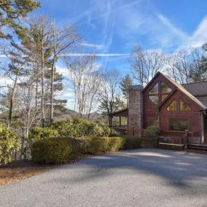 Moonlight Mountain Cabin - Great views and a hot tub