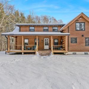 Log Cabin Fireplace Upper Valley - Wooded Chalet