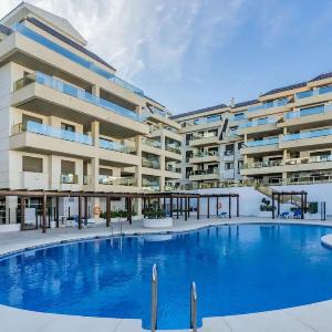 Sky-High Luxury Panoramic Sea Views & Expansive Terraces in this La Duquesa Penthouse