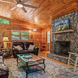Dogwood Cabin