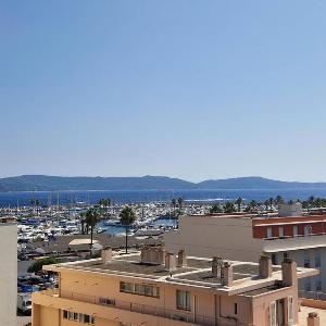 Charmant appart climatisé 2 chambres avec terrasse et cuisine équipée - FR-1-100-344
