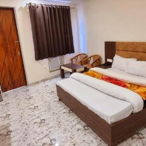 Hotel Daksh