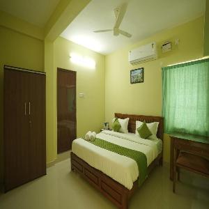 Le Leos Park Inn
