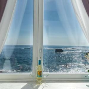 MarLove Sea View with Private Access to the Sea