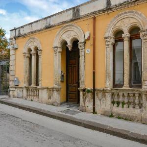 Awesome Home In Siracusa With Wifi