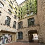Homely Berlin - Central Spacious Rosenthaler Platz I Cafe Berlin 