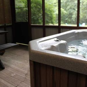 Creekside Hideaway