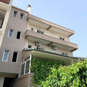 Cache Apartments