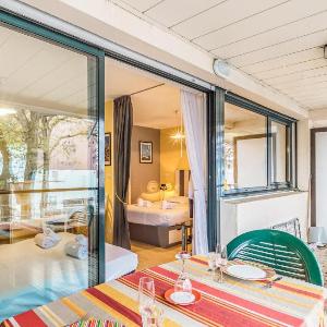 Amazing Apartment In La Rochelle With Wifi
