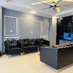 Luxvill Hotel