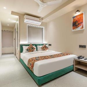 FabHotel Red Vibe
