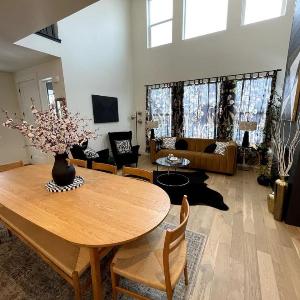 Midnight Manor-Modern-Spacious