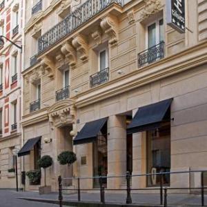 Hôtel Zélie Champs-Elysées