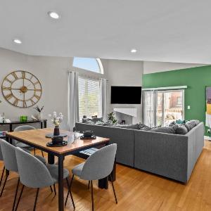 4700 West End Whimsy
