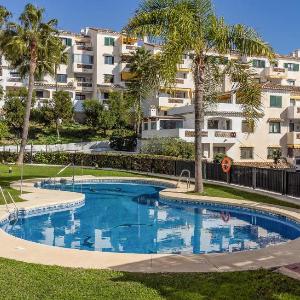 Lovely Apartment In Benalmádena With Wifi