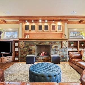 Amazing Steps to Downtown and River Gorgeous Newer AC 4222