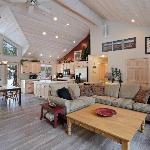 Adorable & Cozy Hot Tub SHARC Passes Fabulous Location 24356 Oregon
