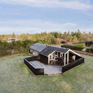 Cozy Summer House Near Hals