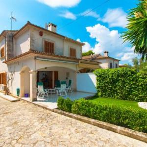 Villa Alberti junto a la Playa de Sant Pere