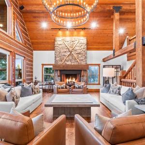8992 STINGER DR DAVENPORT