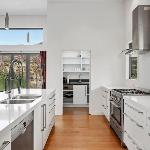 Huge & Stylish on Shotover 4 Bedrooms Queenstown 