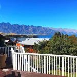 Fabulous VIEWS WALK To Town 3 Bedrooms Cosy