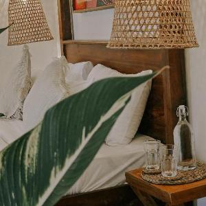 Kickin' Surf Lodge