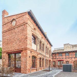 Mitte Loft group & family friendly 150m2 2BRs 2Bathrooms living & dinning room  4 - 8 Guests