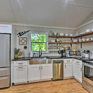 New Listing Blue Haven Nest w Dock