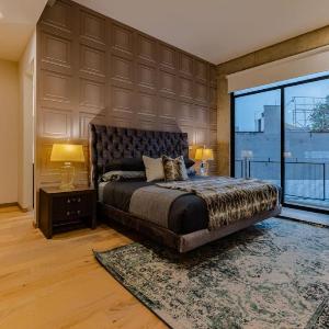 Two Apartments with Space for Everyone