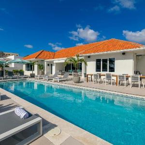 10BR Oceanfront Oasis Villaplaya Bocobay