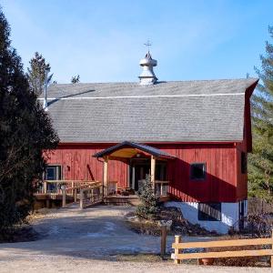 Anaway Place Barn