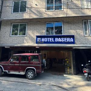 Hotel Basera