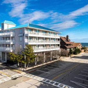 Marylander Condominiums 90 steps from the beach