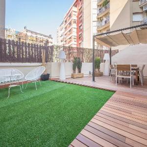Apartamento 4 dormitorios en Calle Roselló You Stylish Apartments