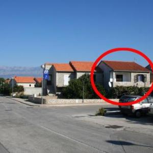 Apartments with parking space Supetar Brac - 2896