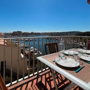 Appartement rénové avec vue marina Gruissan GN140-1033