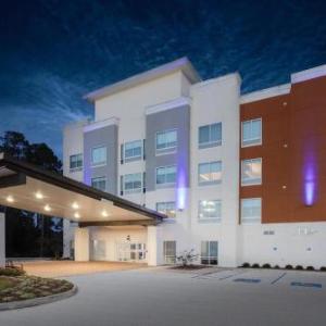 Northshore Harbor Center Hotels - Holiday Inn Express Slidell