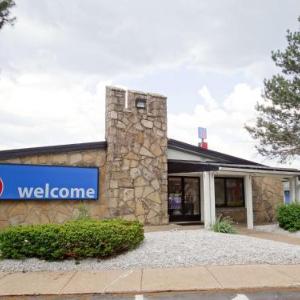 Hotels near Erie Insurance Arena - Motel 6-Erie PA