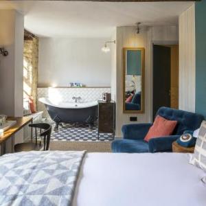 Hotels near Alex James' Farm Kingham - The Old Stocks Inn