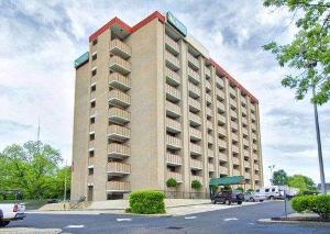 Quality Inn & Suites Fayetteville, Fayetteville