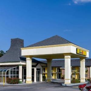 Hotels near Atlanta Motor Speedway - Super 8 by Wyndham McDonough GA