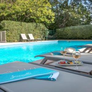 Hotels near Le Sonograf Le Thor - Ibis Cavaillon Portes du Luberon